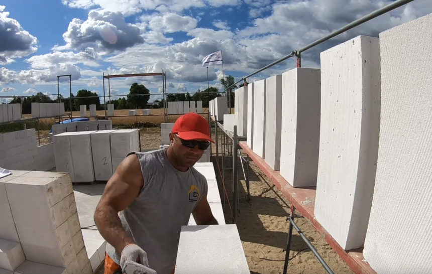 Poradnik budowy domu, odcinek 11, murowanie ścian nośnych z gazobetonu. Jak wymurować ściany? odcinek 3